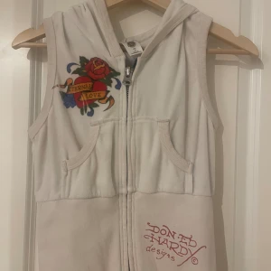 Fett ed hardy vest - Cool ed hardy fest med cool tryck. Inga defekter 
