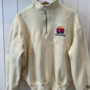 Tröja - Utan anmärkningar Xs men funkar på s