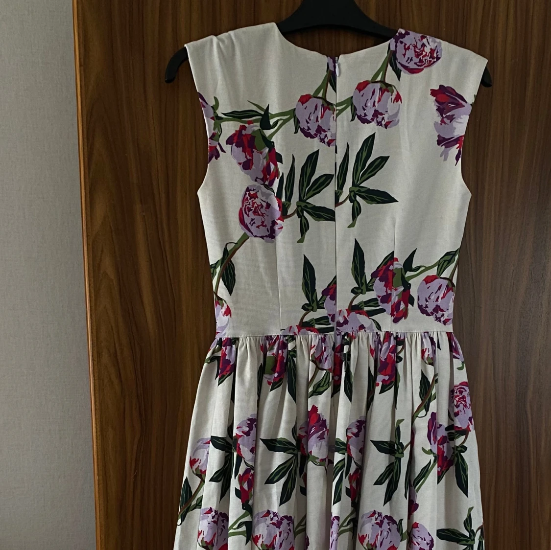 Blommig klänning - 90