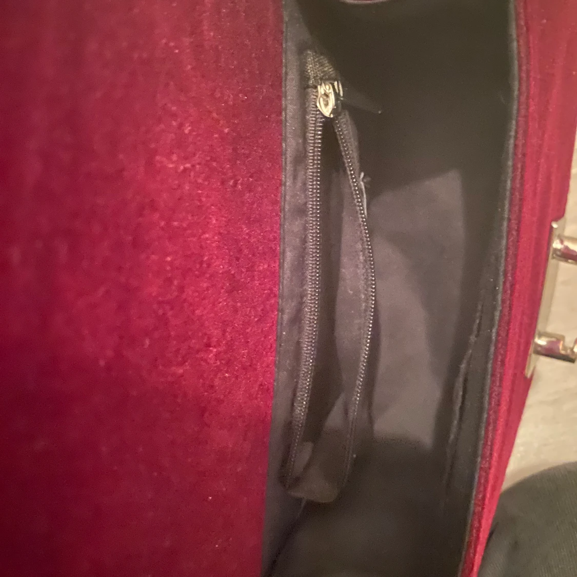 Vin röd väska  - 91