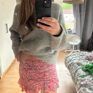 Kjol - Jätte somrig kjol🌹🌹