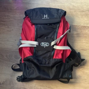 Ryggsäck Haglofs  - Haglöfs reseryggsäck I måttligt skick, nyanser på sista bilden