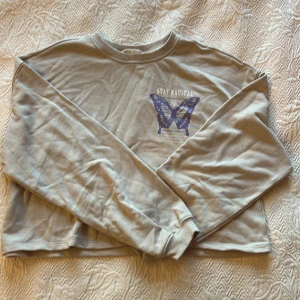 mag tröje hoodie  - Har använt den typ 2 gånger så är Inprincip helt ny.