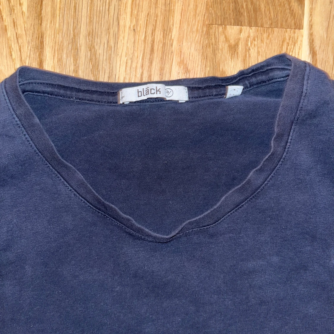 Mörkblå T-shirt från MQ - 90