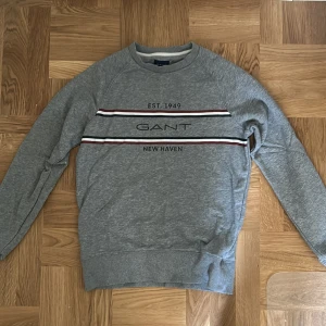 Gant tröja - Den är storlek s och är i bra kondition har använt den runt 5 gånger och är nytvättad