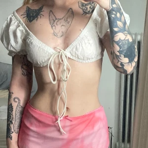 boho crop top  - knyts framtill, oanvänd 