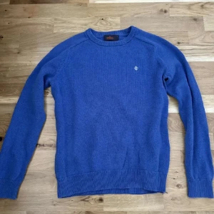 Morris Tröja - Morris tröja i storlek S. Skick: 9/10 använd max 3 gånger. Säljer då tröjan inte kommer till användning. Nypris: 1299 kr, mitt pris: 249 kr! 🔥🔥 Tveka inte att höra av dig vid frågor.