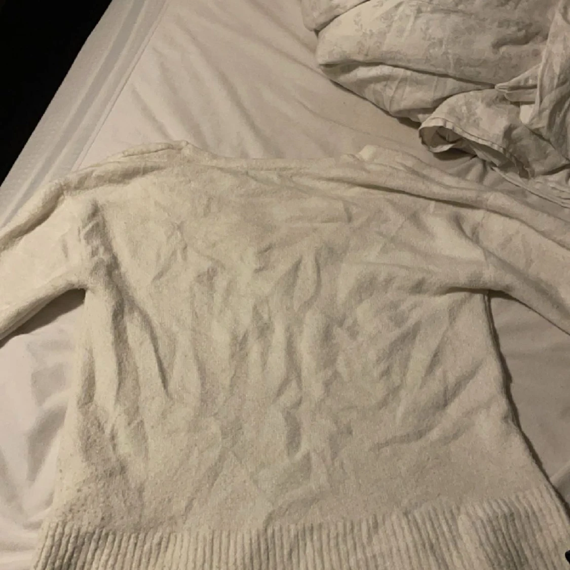 Vit stickad tröja - 90