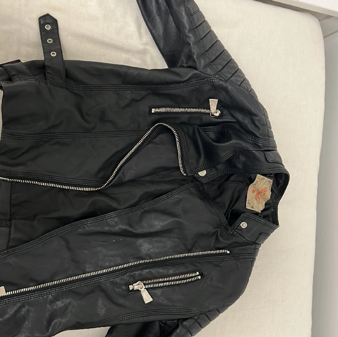 Skinn jackor (100 kronor)