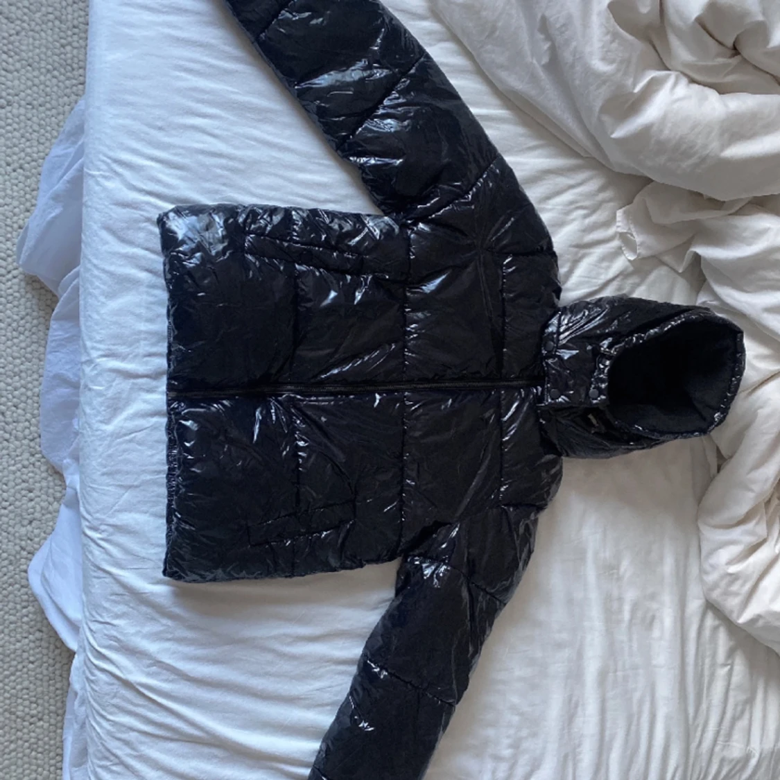 Glansig puffar jacka - 91