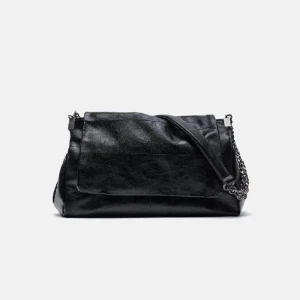 Zara väska - Väska från zara, säljer pågrund av att den inte kommer till användning längre. 🩷