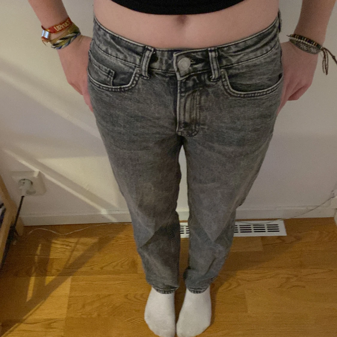  Straight grå jeans 
