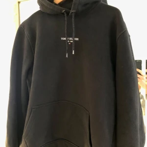 Tommy Hilfiger Huvtröja  - Fint skick. Bomull.