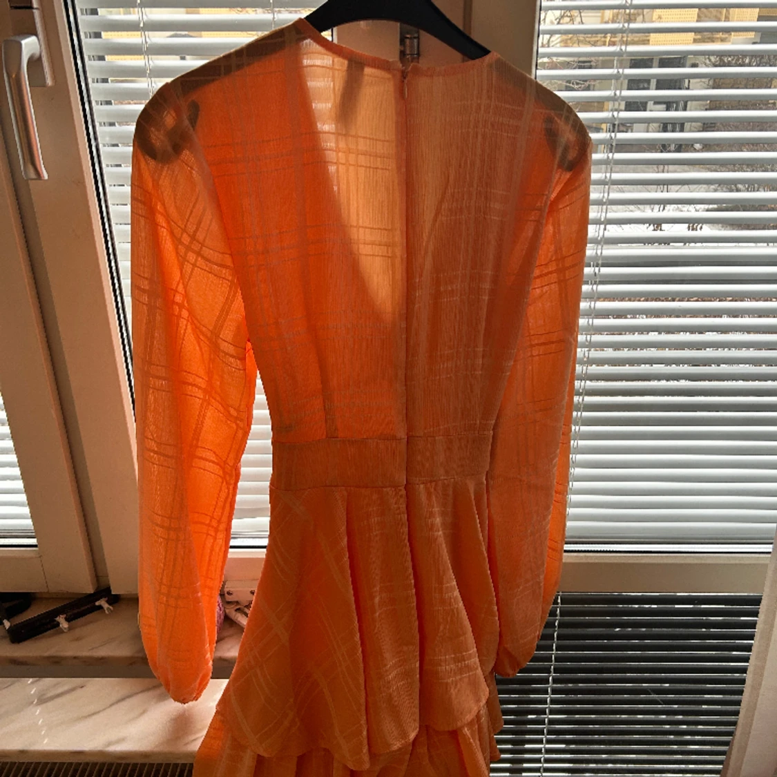 Orangea sommarklänning - 90