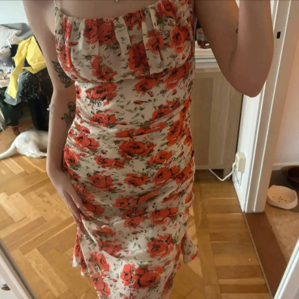 Använd en gång, superfin bodycon klänning. Klänningar.