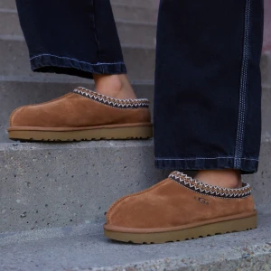 Ugg tasman  - Säljer mina helt nya och slutsålda UGG tasman i storlek 39, skriv för egna bilder 💕