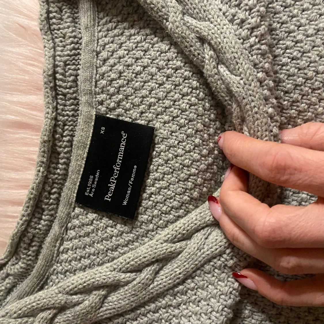 Super fin grå peak performance  - 90