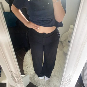 Kostymbyxor  - Från Kappahl 