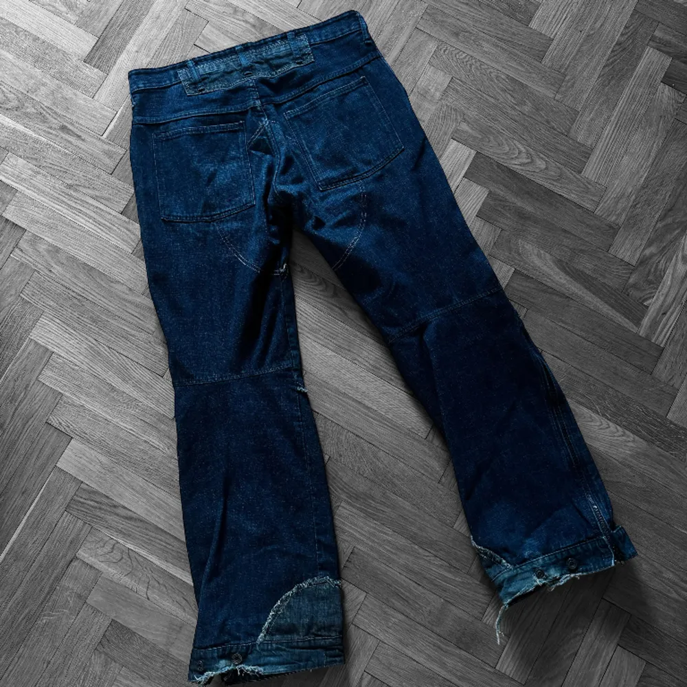 Vintage G-Star Zipper Jeans Size: 34x34  Waist 98cm Lenght 111cm Inseam 86cm  Leg opening 26cm  Vid frågor skicka pm. Jeans & Byxor.