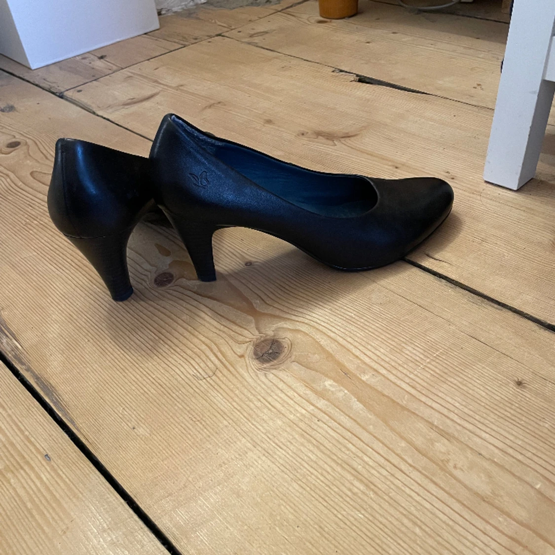 Svarta klackskor - 90