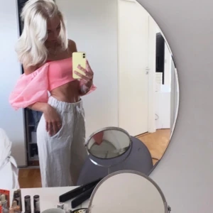 Zara topp - Super snygg topp från Zara i storlek S💕 