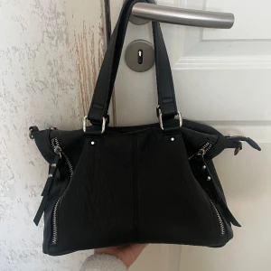 Väska - Fin svart väska