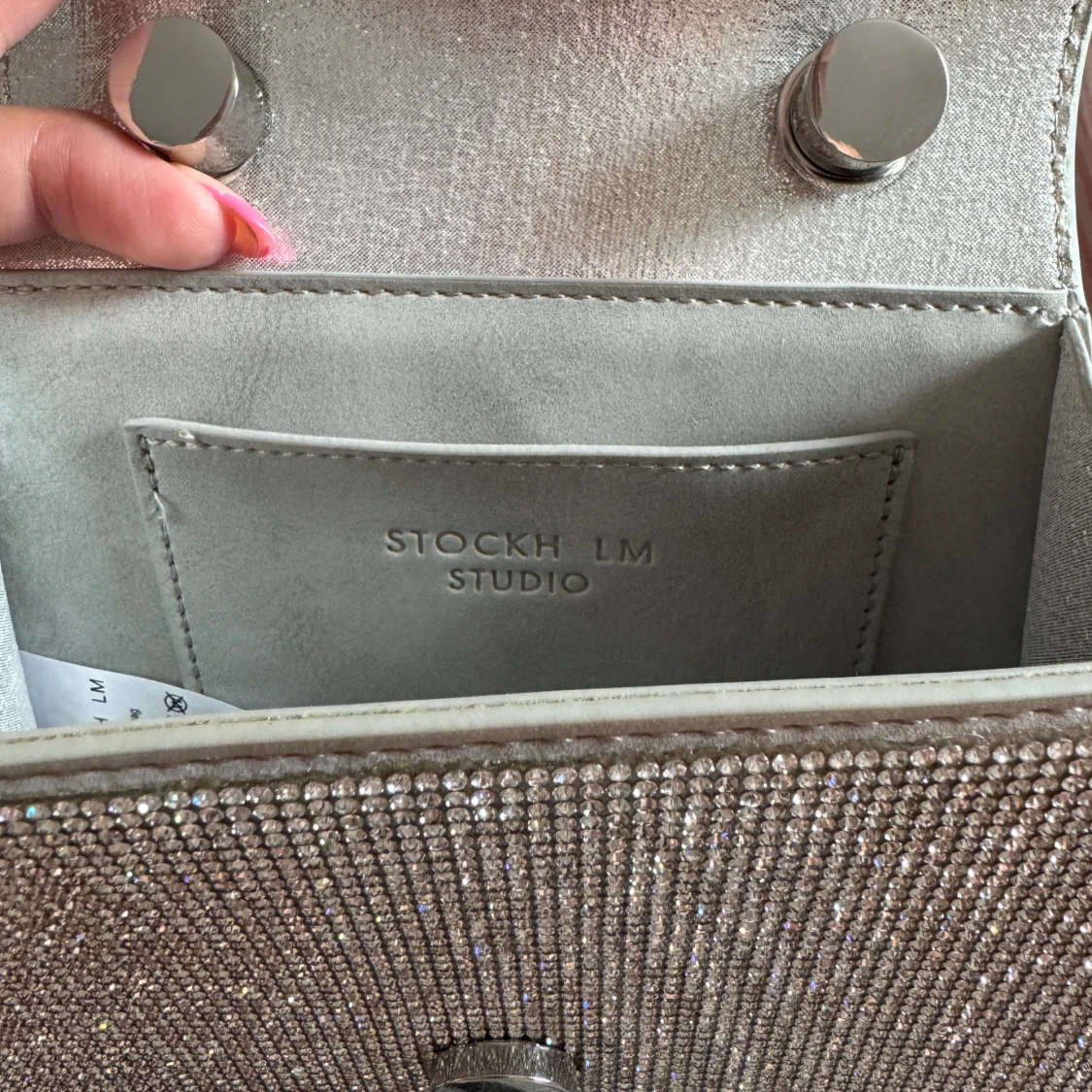 Glittrig väska  - 91