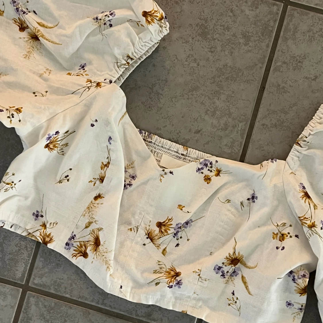 Blommig blus 🌼 - 91