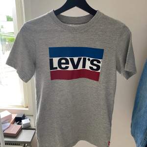 T-shirt från Levis