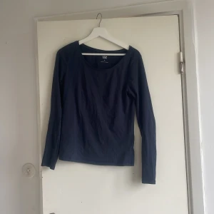 Tröja  - Enkel tröja 