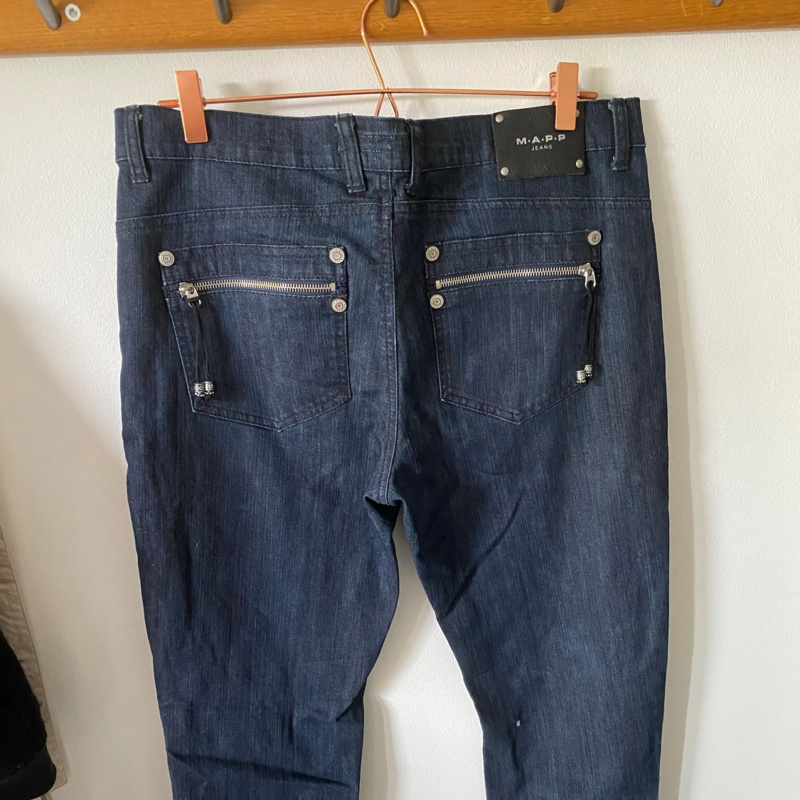 Jeans med coola detaljer💍 - 90