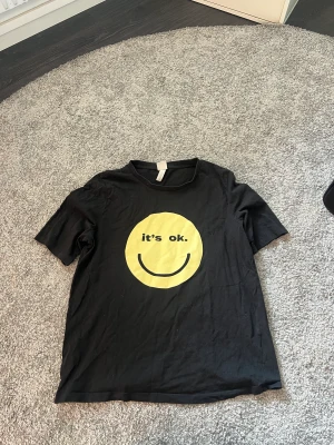 Oversize t-shirt med tryck  - Använd fåtal gånger 