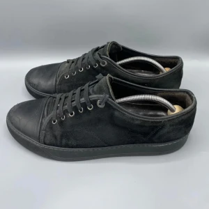 Lanvins - Säljer lanvins DBB1 storlek 43 EU. Dessa säljs utan originell låda och utan dust bag.  