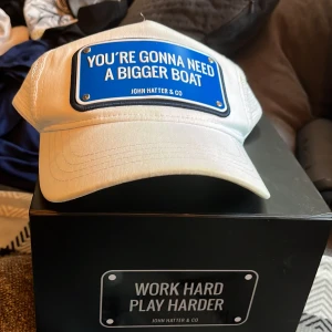 john hatter&CO - Säljer min keps då jag köpt 1 ny och kommer aldrig använda den/ använd lite grann då jag köpte min nya direkt efter 