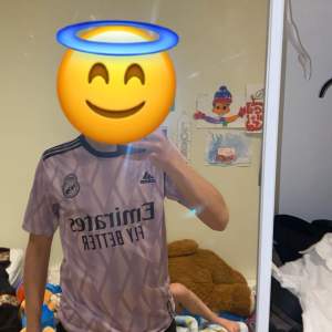 Storlek M Real Madrid T-shirt Ny skick