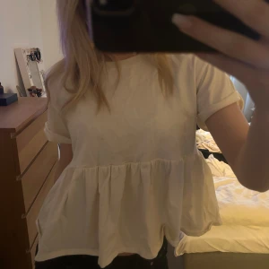 Peplum topp - Fin topp 