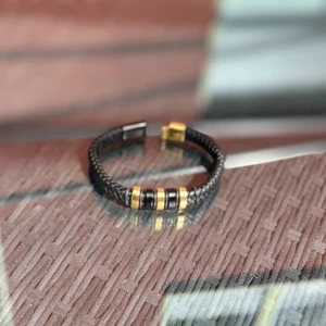 Armband - Armband skit snyggt 