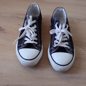 Sneakers  - Fint skick