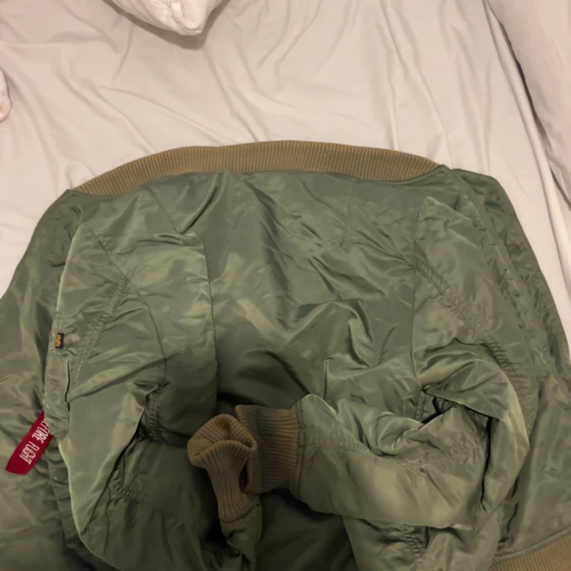 Säljer min alpha jacka storlek small  - 92