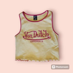 Von dutch topp - Ikonisk von dutch topp!🌸 Kom ej till användning. Säljer en likadan i blå💓