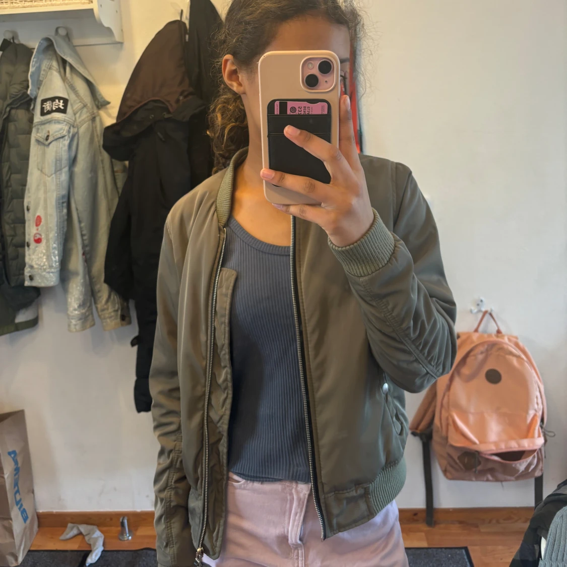 Olivgrön bomberjacka - 90