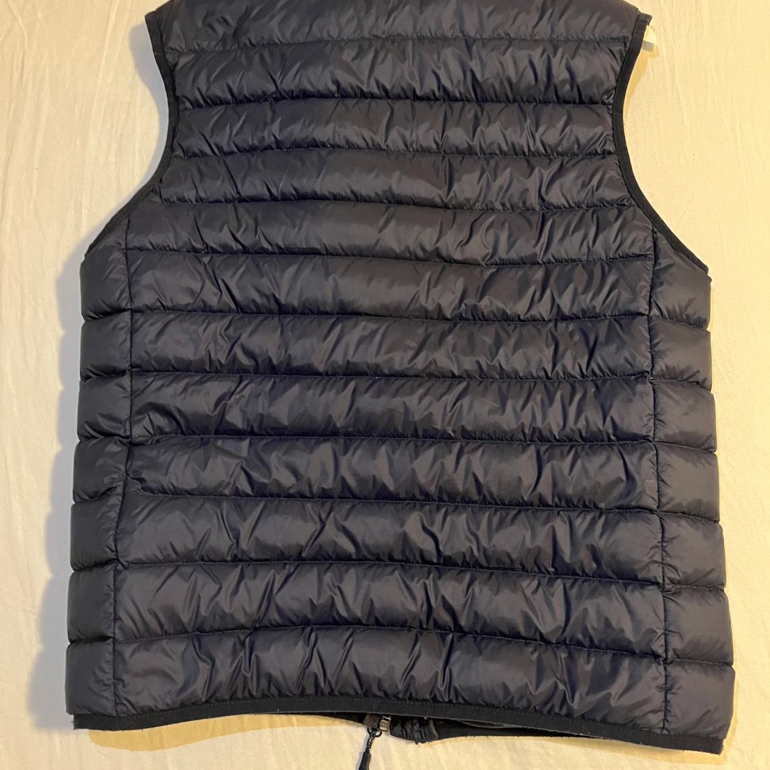 Mörkblå väst - 91