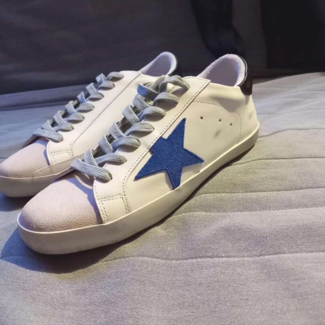 Golden goose - 90