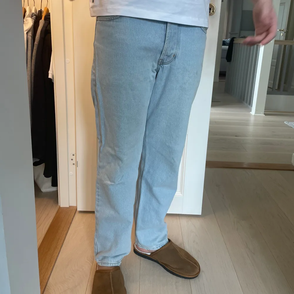 Snygga ljusblå jeans från Junkyard i storlek 29! 250kr+frakt☺️. Jeans & Byxor.