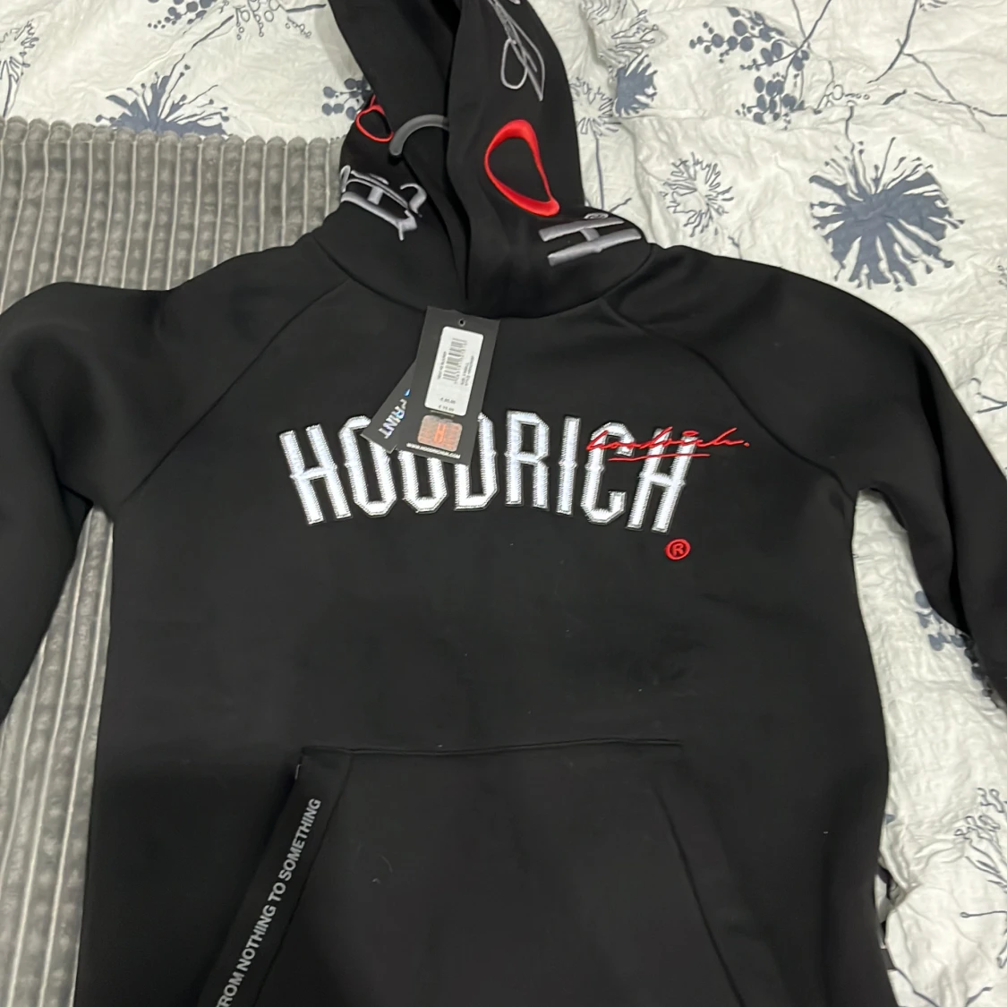 Hoodrich tröja 