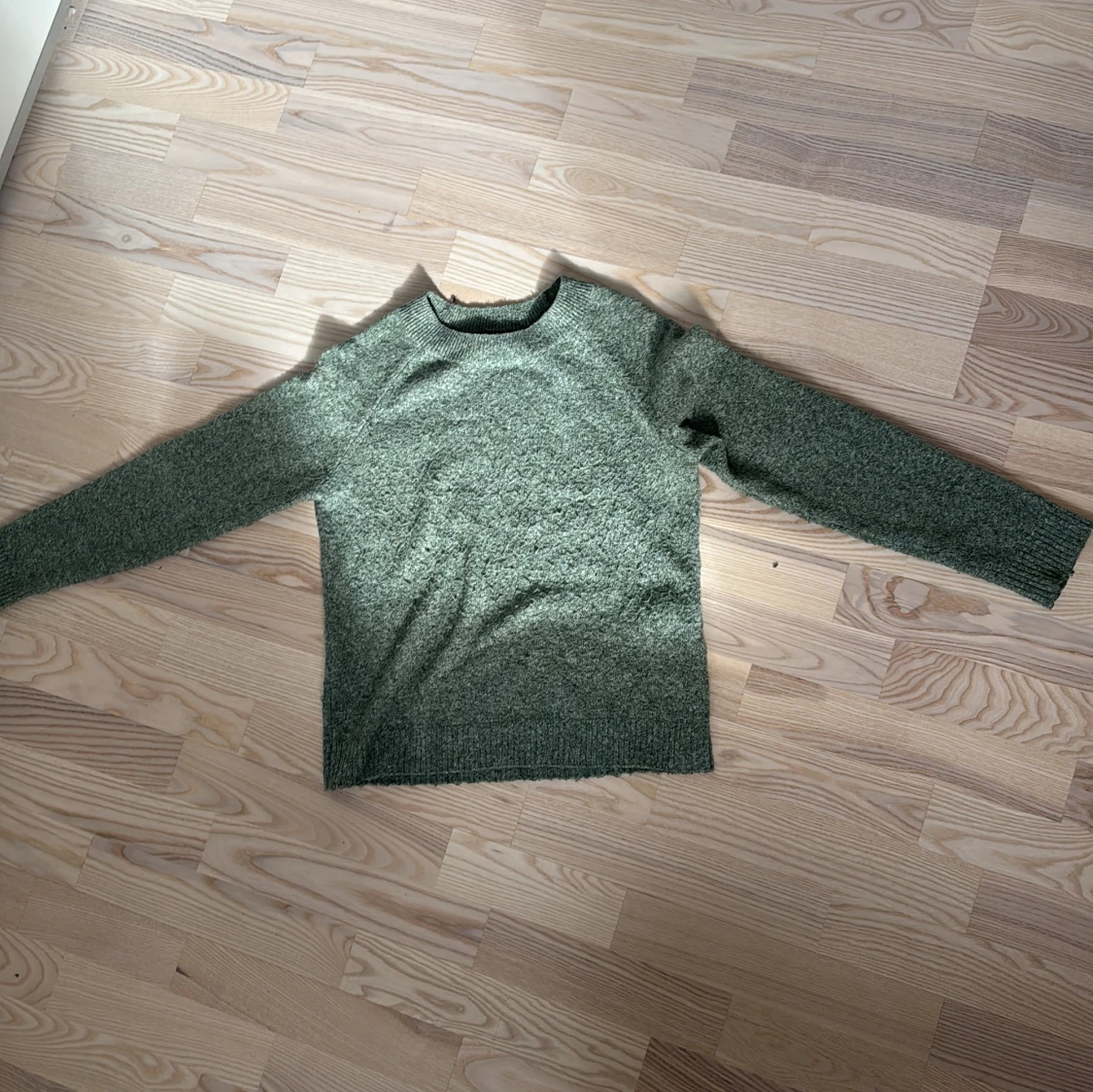  Grön stickad tjocktröja  - 91