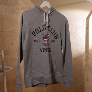 Polo club hoodie - Knappt använd 