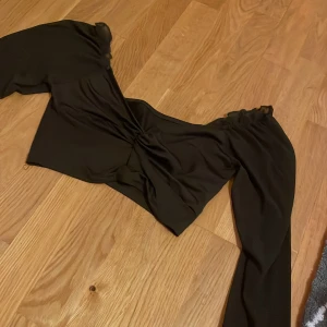 Kort top - Super fin och elegant 