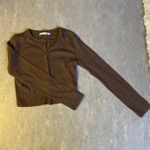 Tröja  - Aldrig använd 