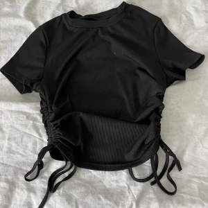 Scrunch t-shirt - Bra skick